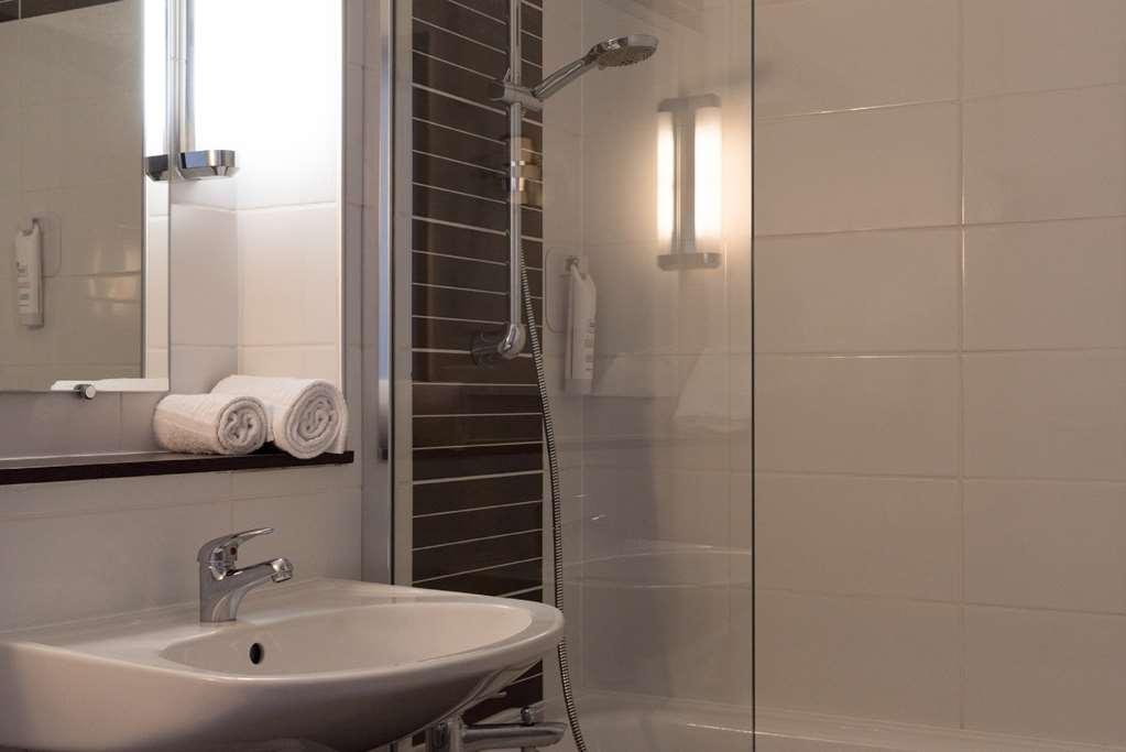 Sure Hotel By Best Western Biarritz Aeroport أنغليه الغرفة الصورة